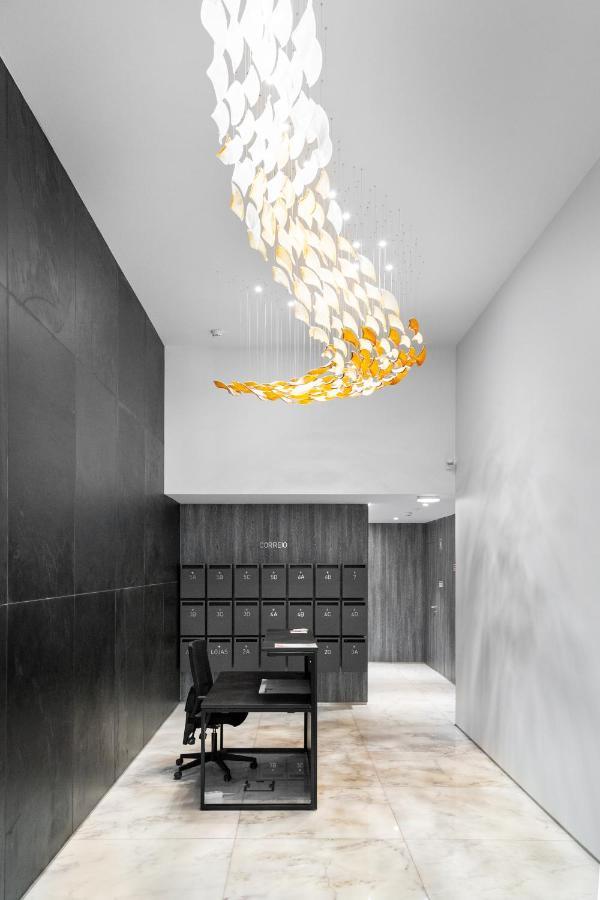Joivy Elegant 1-Br Apartment In Perfect Centre Lisbona Esterno foto