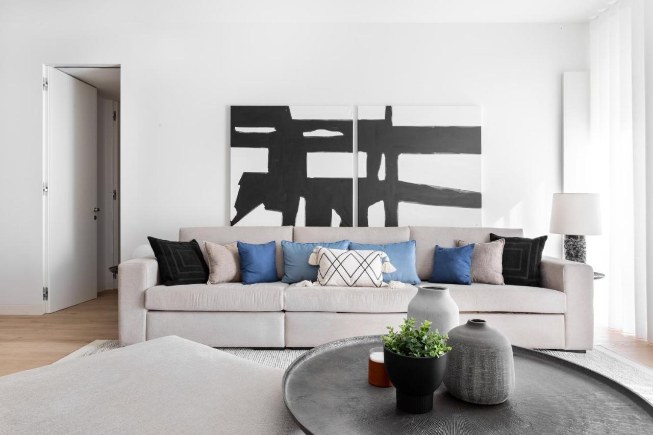 Joivy Elegant 1-Br Apartment In Perfect Centre Lisbona Esterno foto