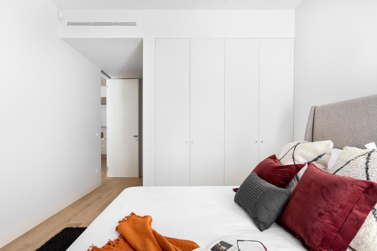 Joivy Elegant 1-Br Apartment In Perfect Centre Lisbona Esterno foto